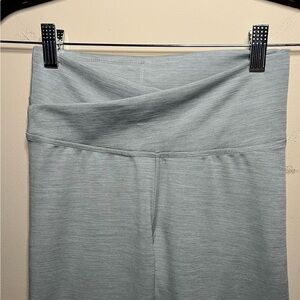 Nike Dri-Fit Leggings Crossover Waistband & Cuffs High-rise Gray Size Small